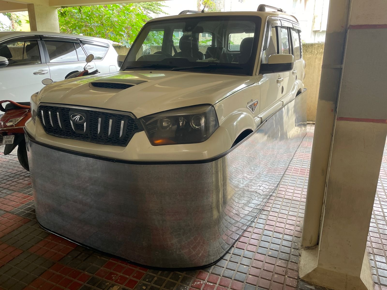 Car-lungi 360 degree coverage on customer sedan